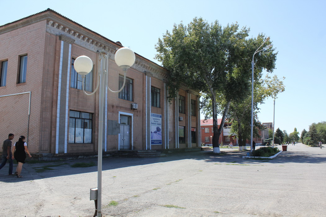 Зимовники