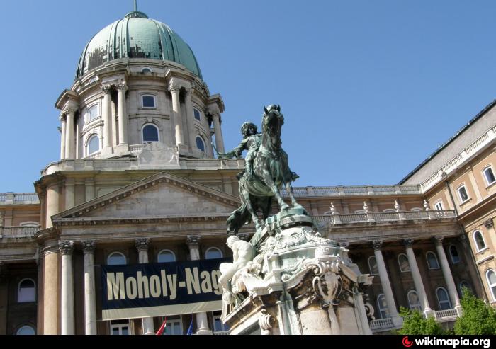 Savoyai Jen Lovasszobra Budapest