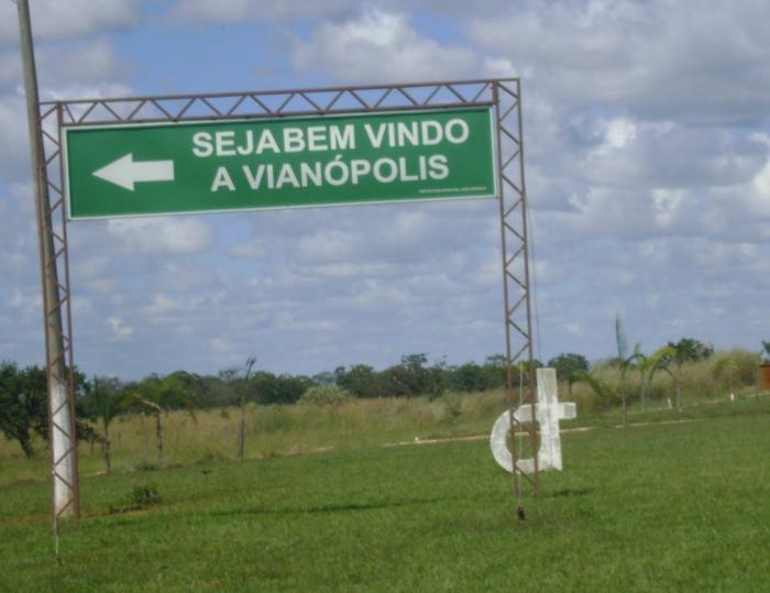 Vianópolis (english)