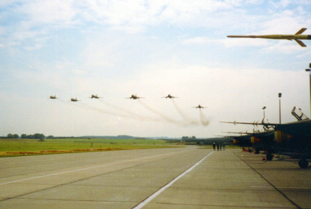 Fliegerhorst Laage Flughafen, Militärflugplatz, Militär