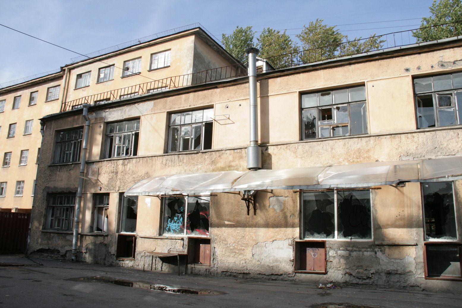 Заброшенный дом - Санкт-Петербург