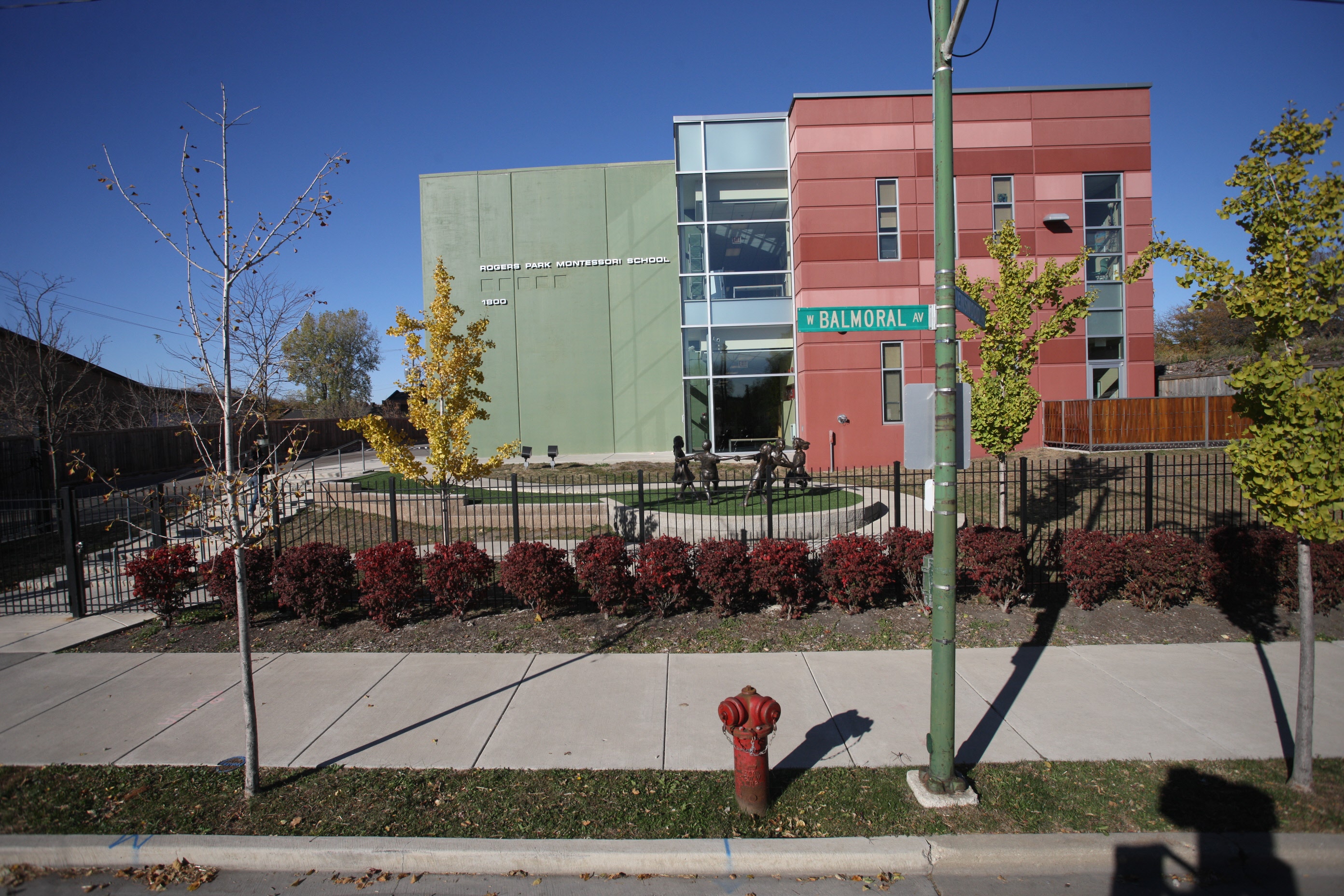 Rogers Park Montessori School Chicago, Illinois