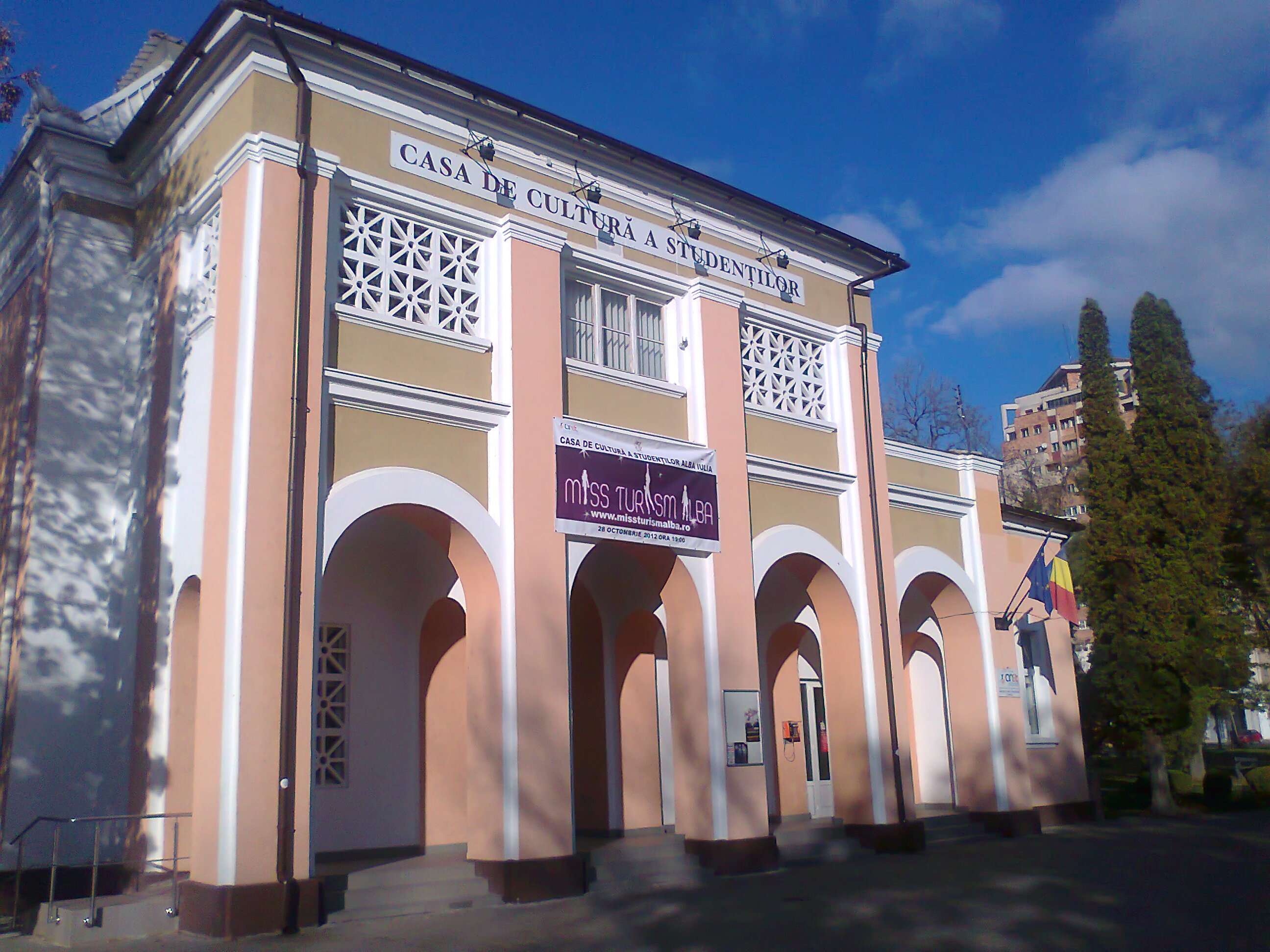 Casa De Cultura A Studentilor Alba Iulia