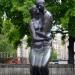 Statue of Young Lovers in London city