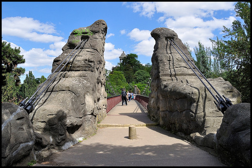 Parc Des Buttes-Chaumont - Paris (English)