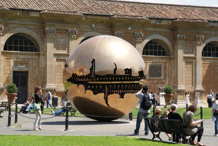 Globe At Vatican Museum - Rome