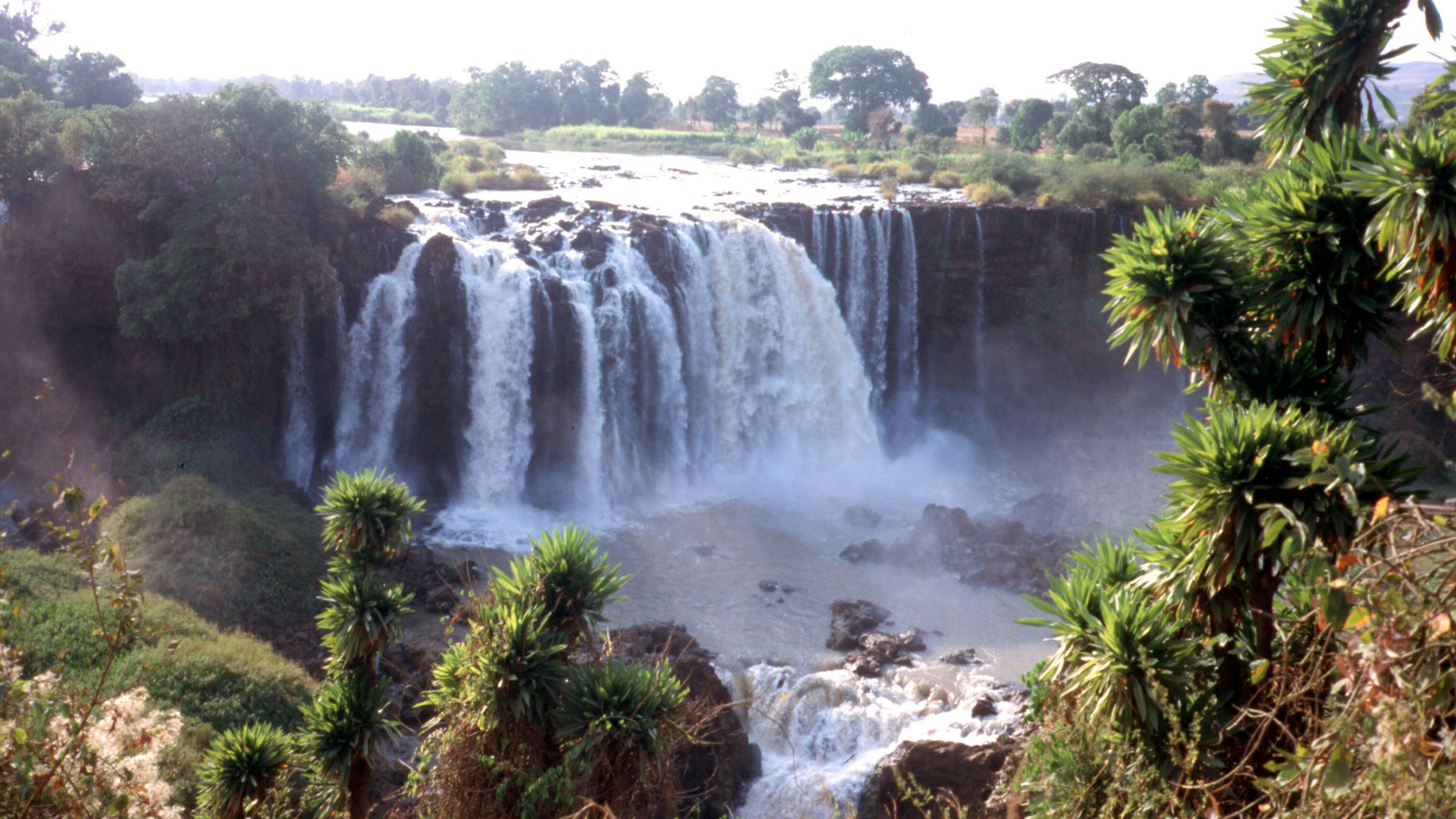 Blue Nile Falls 9404