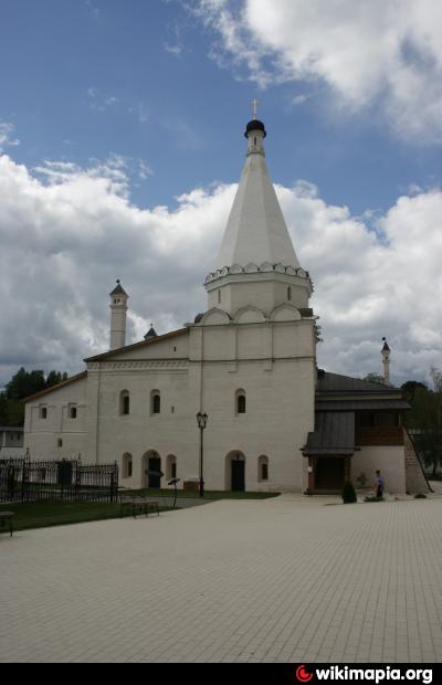 Старицкий Успенский монастырь Введенская Церковь