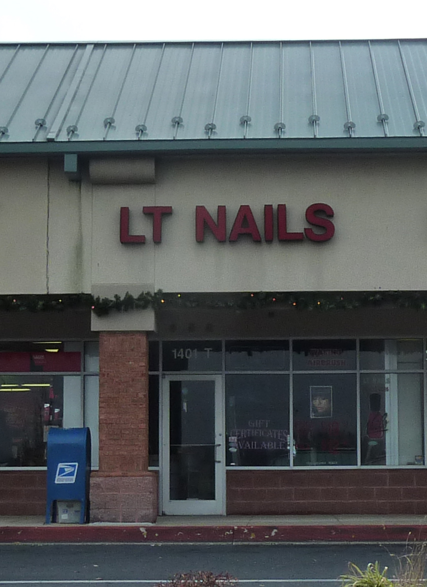 LT Nails