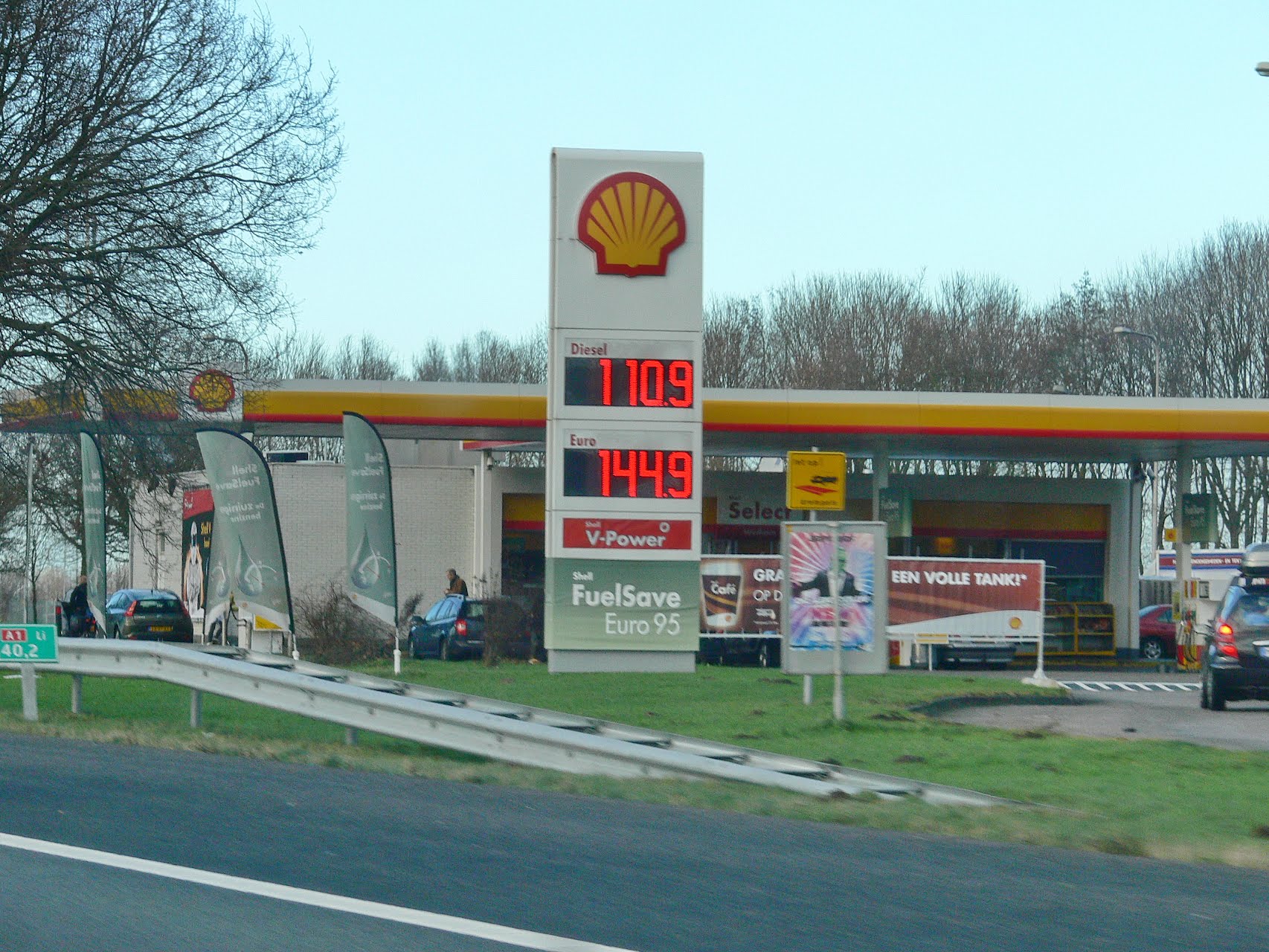 Gas station Shell