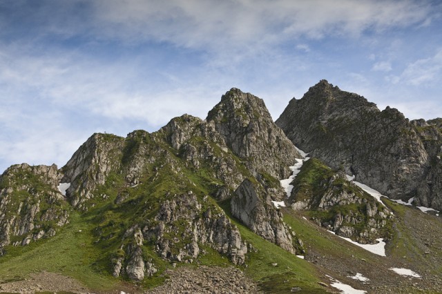 Хребет Ацетука