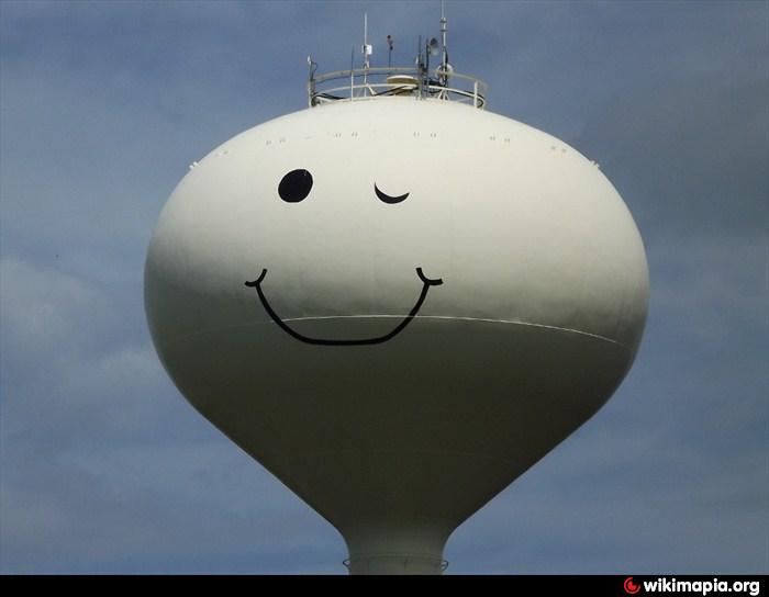 new-smiley-face-water-tower-grand-forks-north-dakota
