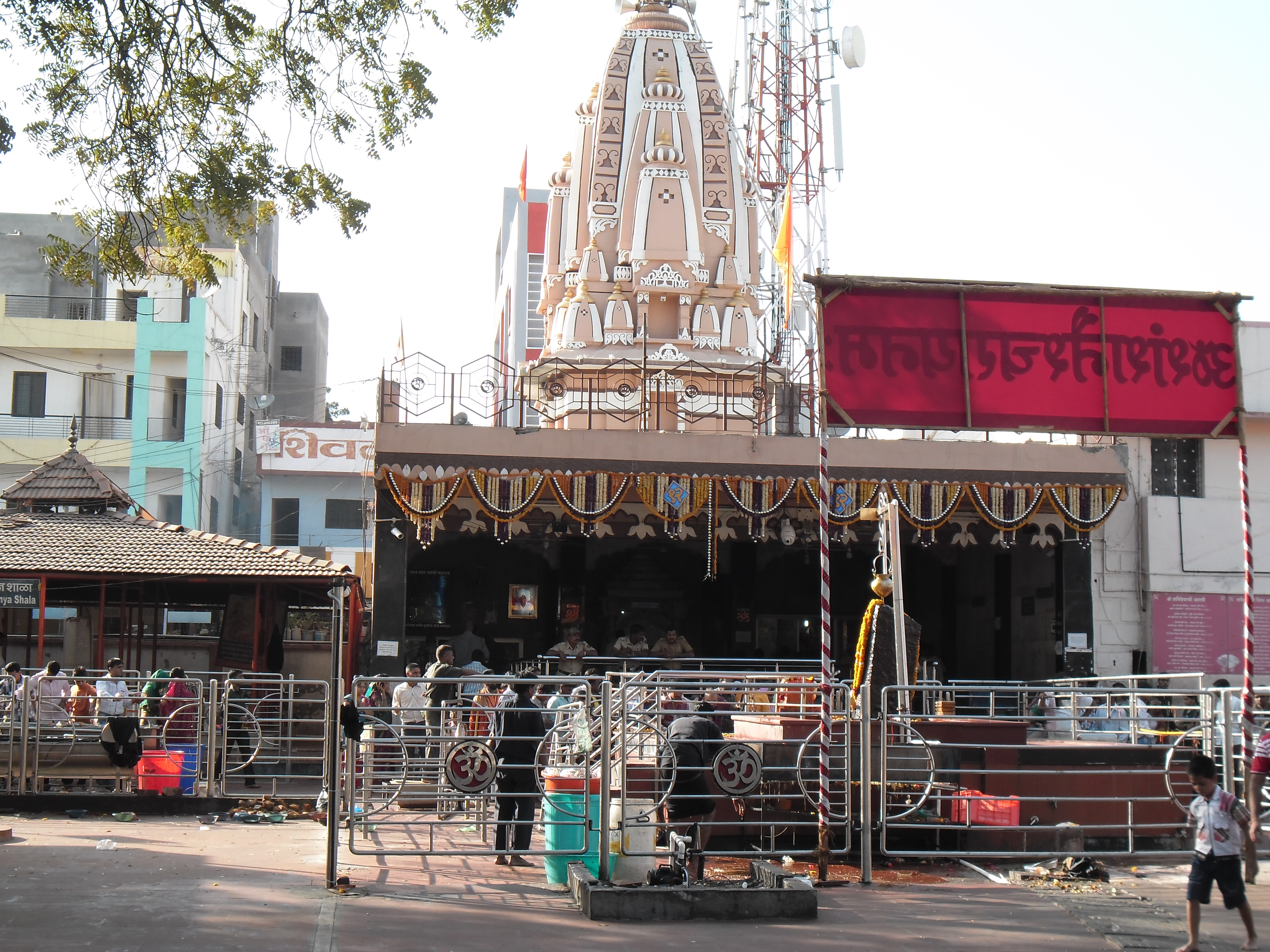 shani-temple-main-shri-shani-shingnapur-shani-temple