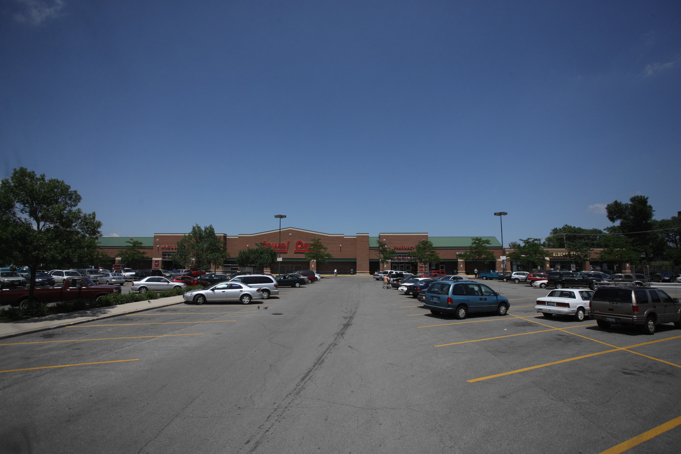 Jewel-Osco In Fox River Grove, Illinois: Your Local Grocer For Everyday Needs