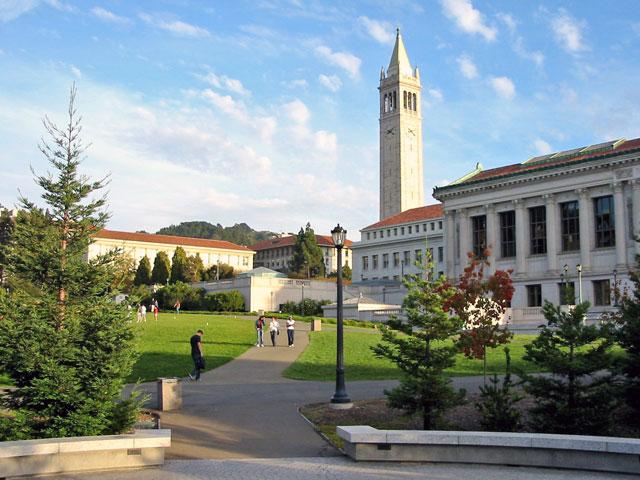 Universidad De California Berkeley - Oakland, California