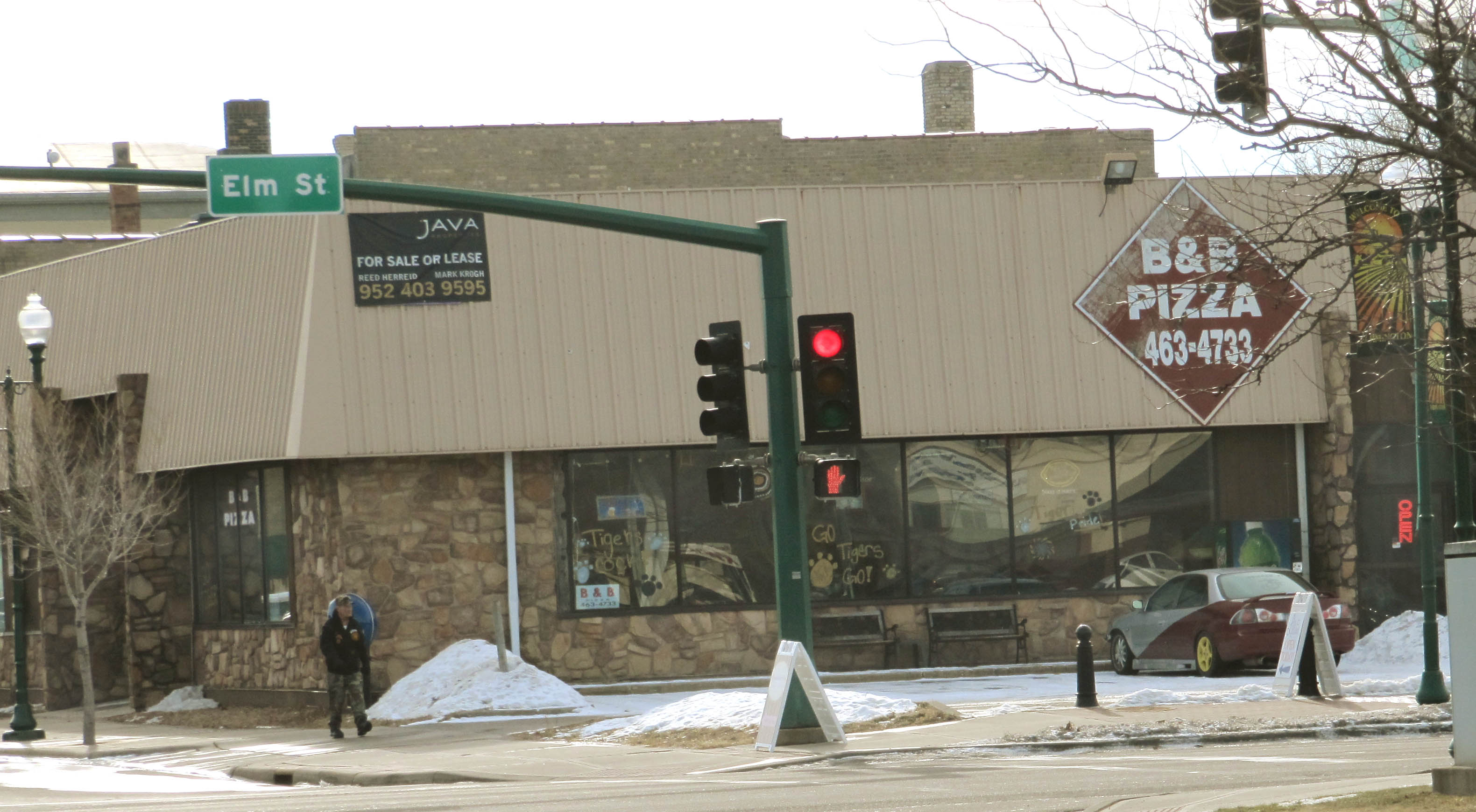B&B Pizza Farmington, Minnesota restaurant, pizzeria