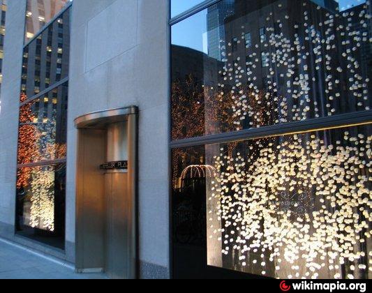 New York City, New York) | fashion, clothes store / boutique