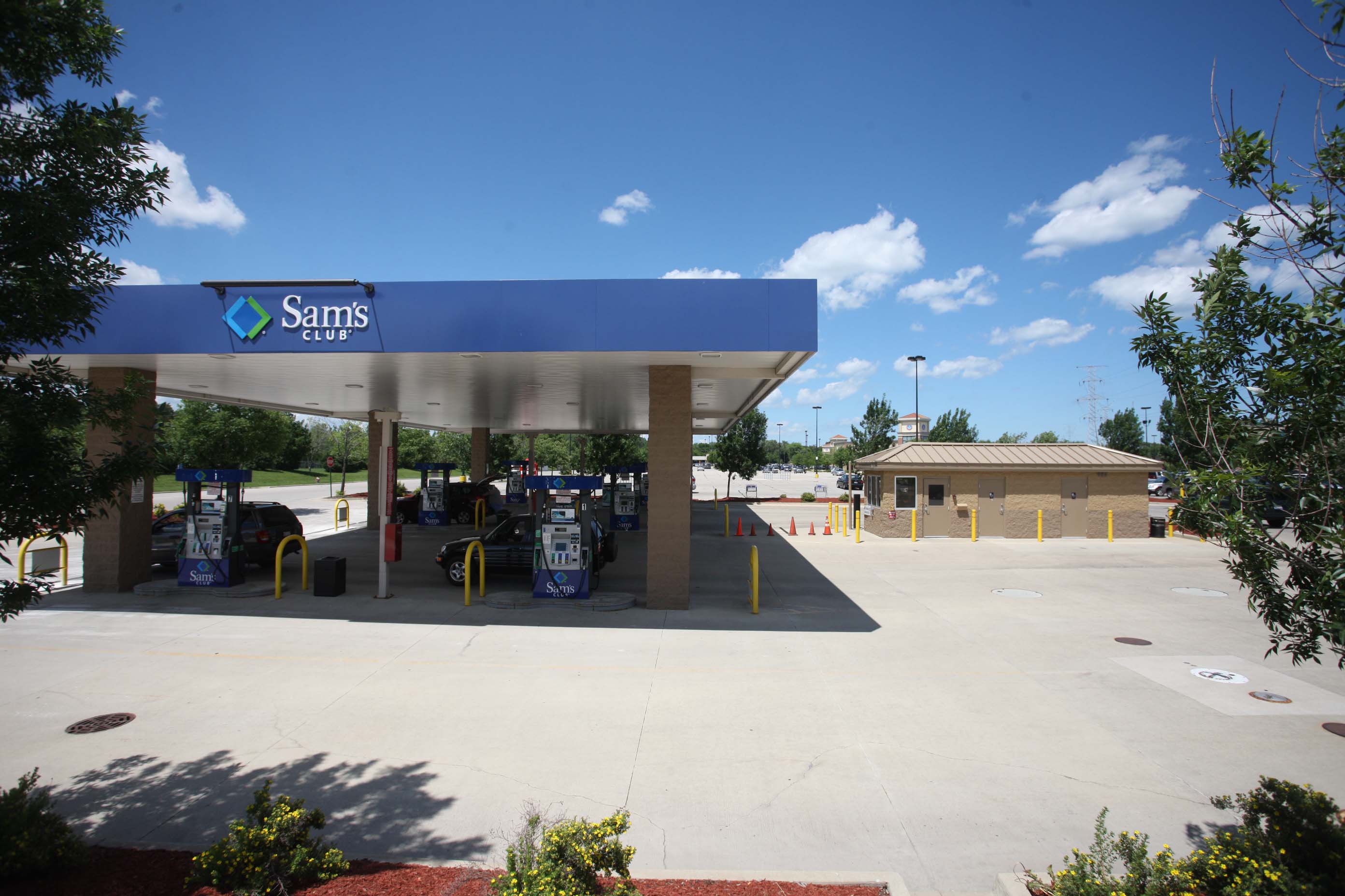 sams-club-gas-station-evanston-illinois