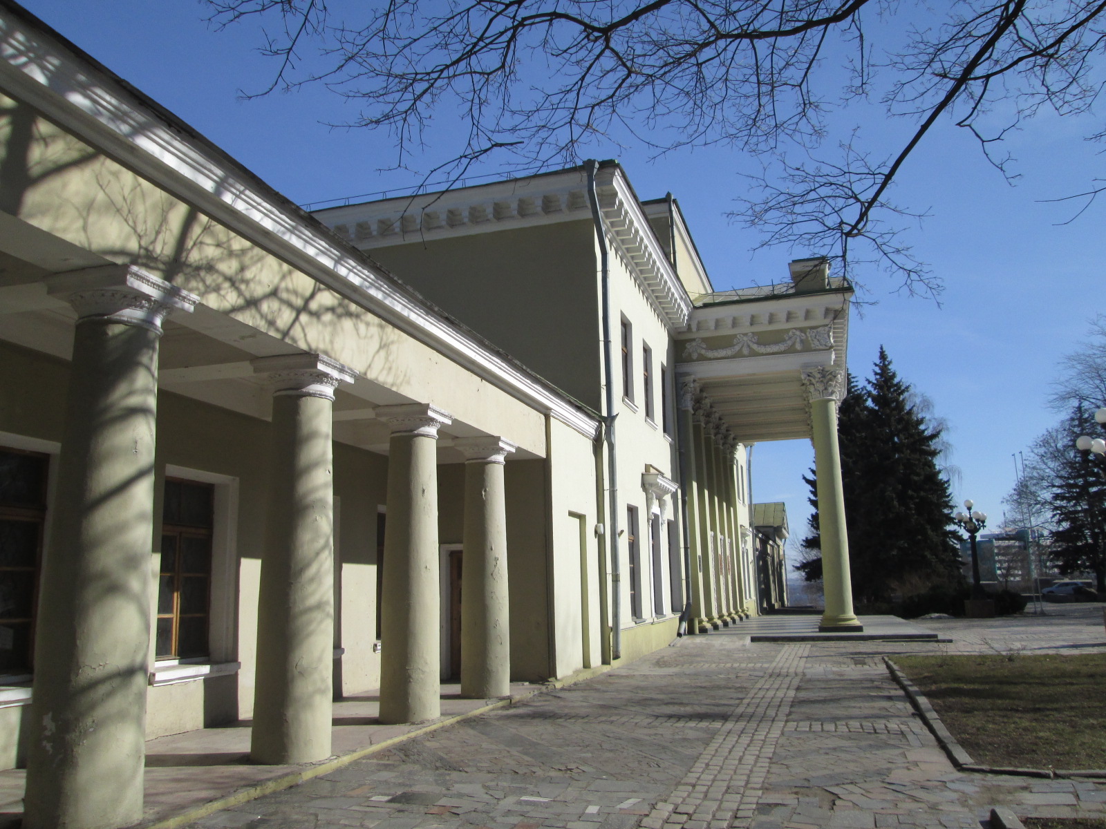Палац студентів ДНУ - Дніпро