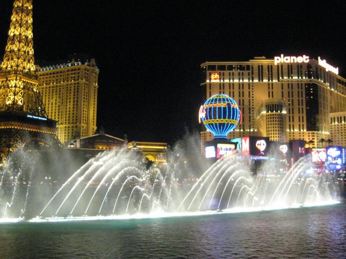 Las Vegas' @Belagio 02.2015, Wiki planeta.wikispaces.com/la…
