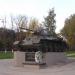 Танк Т-34-76 на постаменте в городе Химки