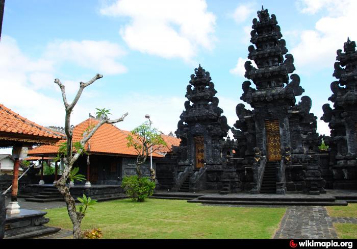 PURA DESA LAN PUSEH Kelan Kangin Desa Adat Kelan Tuban Bali