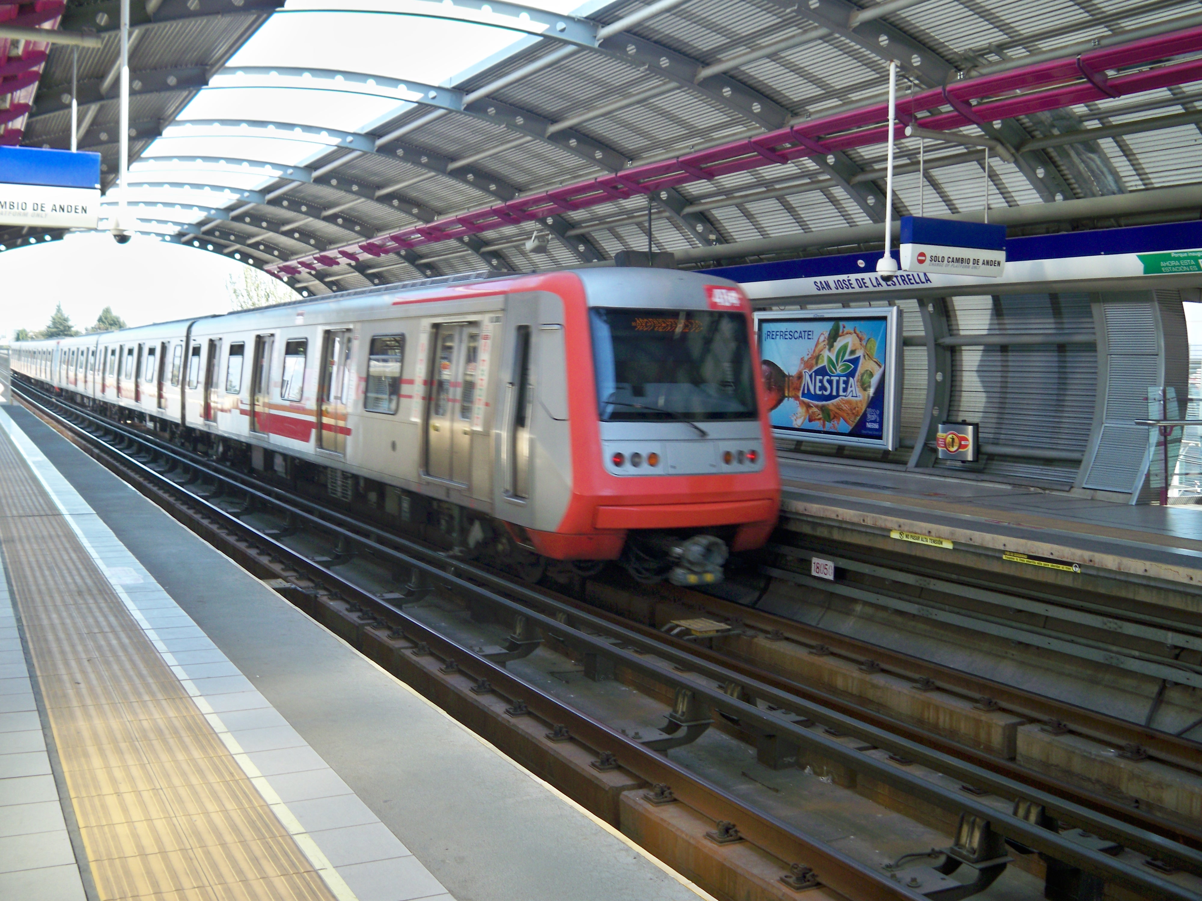 Estación San José de la Estrella Línea 4 Santiago de Chile