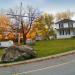 La croix sur la roche dans la ville de Sherbrooke