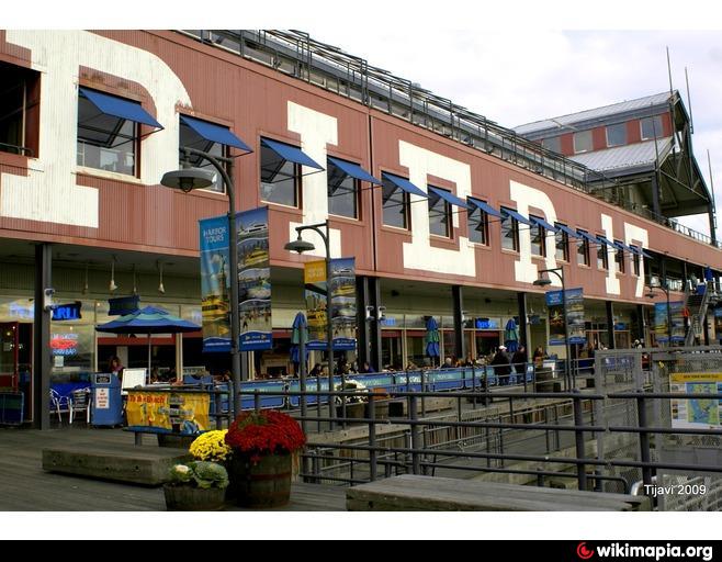 Pier 17 Shopping Mall & Restaurant Arcade New York City, New York