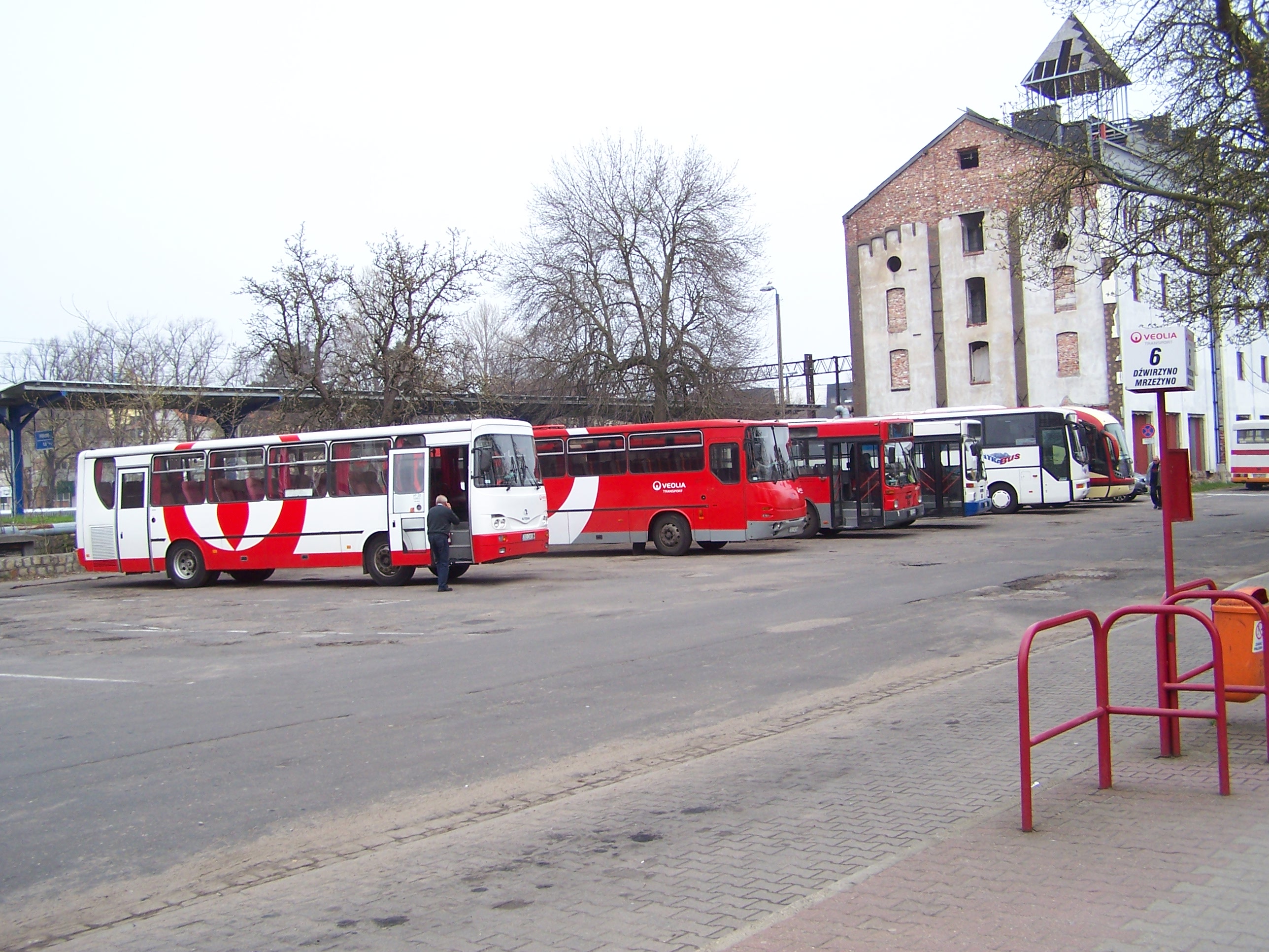 Pks Dworzec Autobusowy Piotrków Trybunalski Dworzec Autobusowy PKS - Kołobrzeg