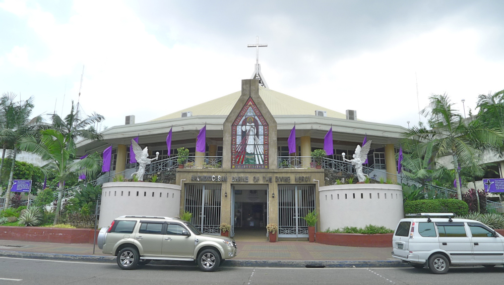 mass-times-at-archdiocesan-shrine-and-parish-of-the-divine-mercy-in