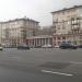 Колоннада при входе в сквер в городе Москва