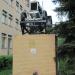 Монумент «Слава труженикам села» с трактором СХТЗ 15/30 на постаменте в городе Москва