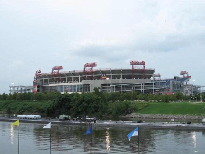 Nissan Stadium - Wikipedia