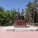 Памятник Шокану Уалиханову и Григорию Потанину в городе Павлодар