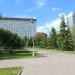 Сквер возле театра «Глобус» в городе Новосибирск