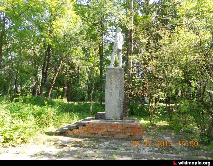 Памятник Свердлову Я. М.   Родовое image 2