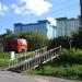 Пешеходный переход через железнодорожные пути в городе Москва