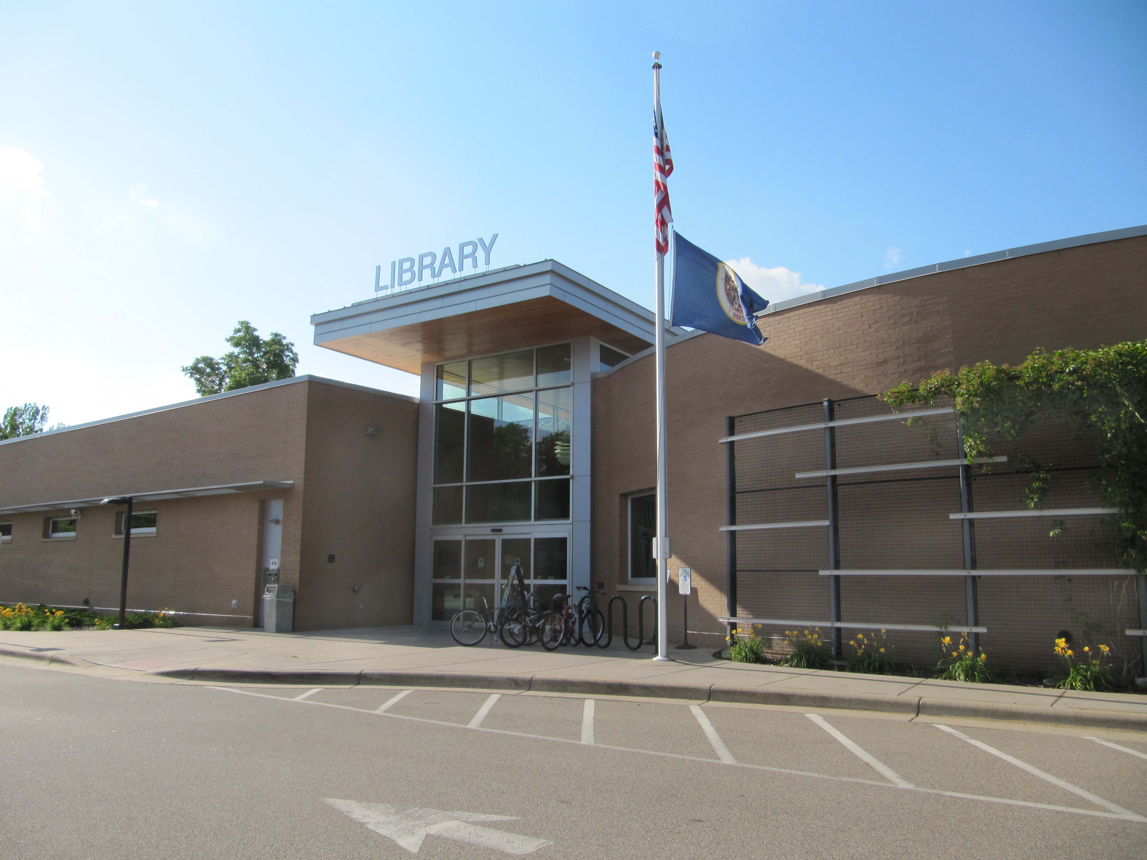 Robert Trail Library Rosemount, Minnesota