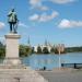 Frederik VII statue