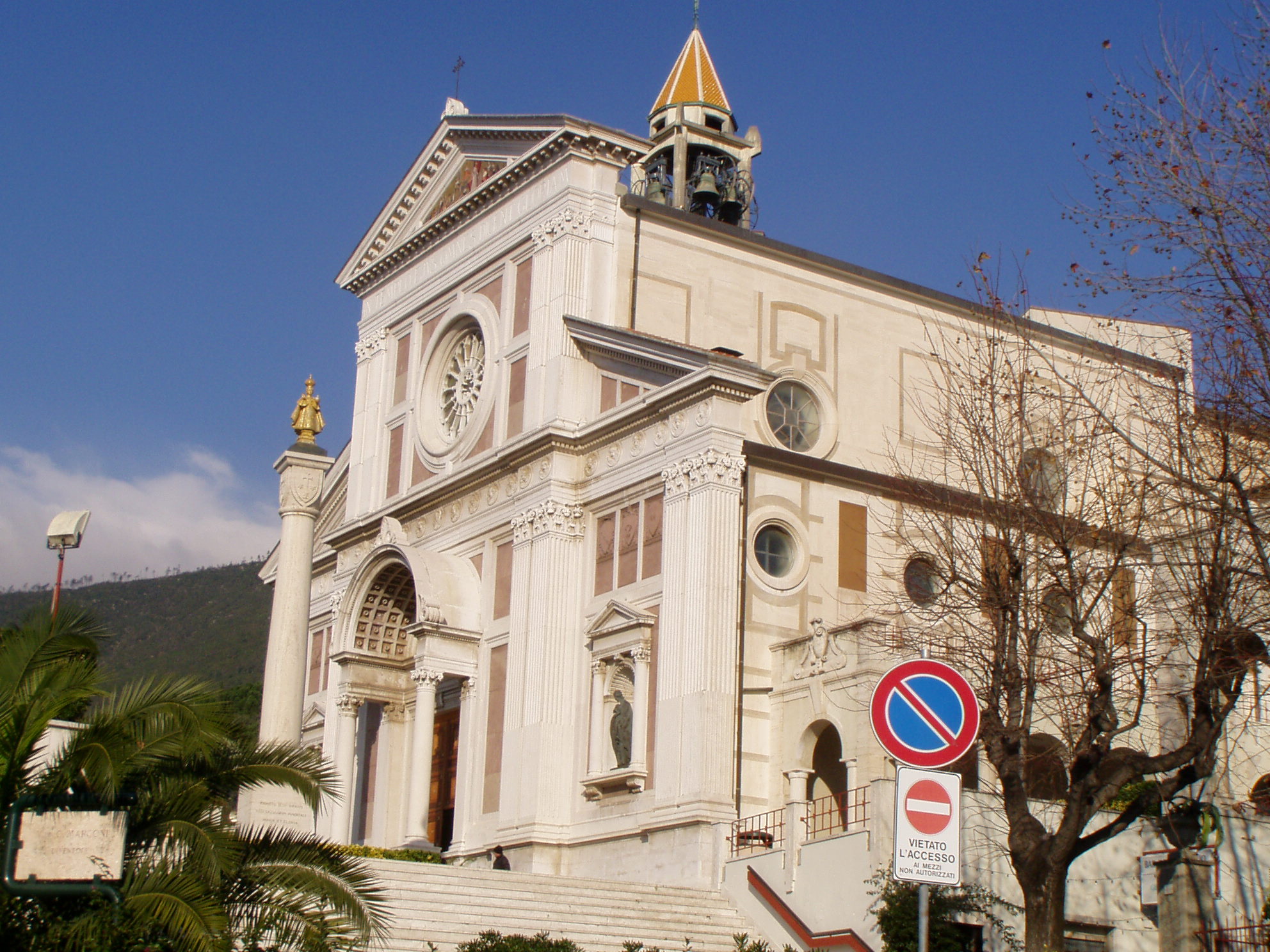Santuario Del Bambino Gesù Di Praga santuario del Bambino Gesù di Praga - Arenzano