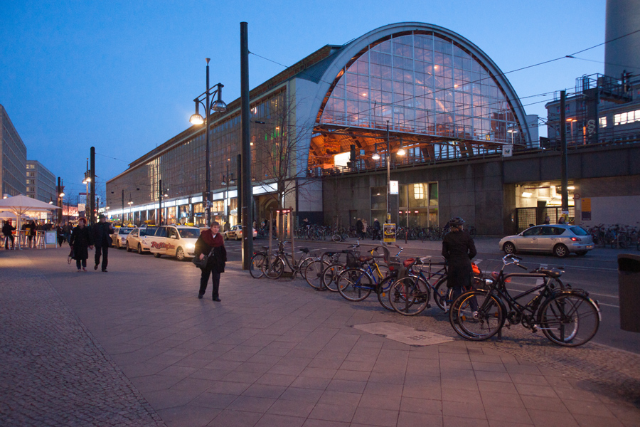 Bahnhof Berlin Alexanderplatz - Berlin