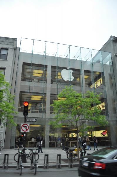 Only In Boston on X: Apple Store Boylston Street opened fourteen years ago  today as the largest Apple store in the United States. 🍎   / X