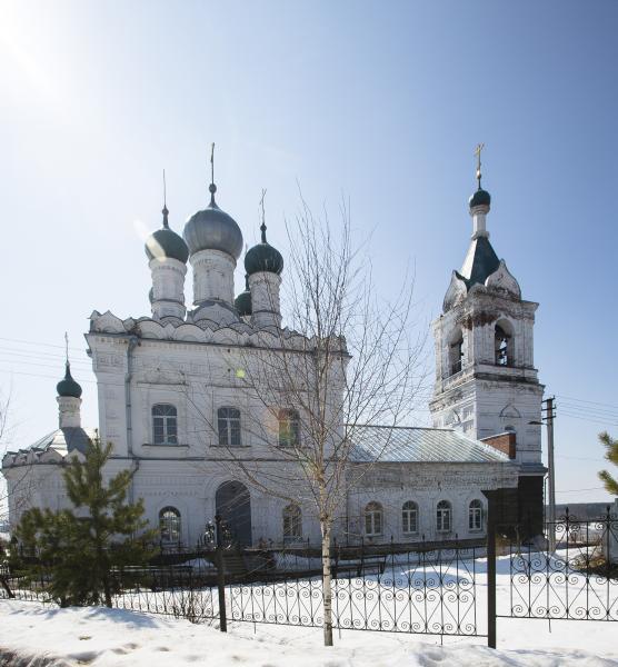 Храм в Жестылево зимой