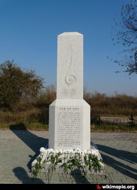 Памятник корейскому патриоту Ли Сон Солу image 2