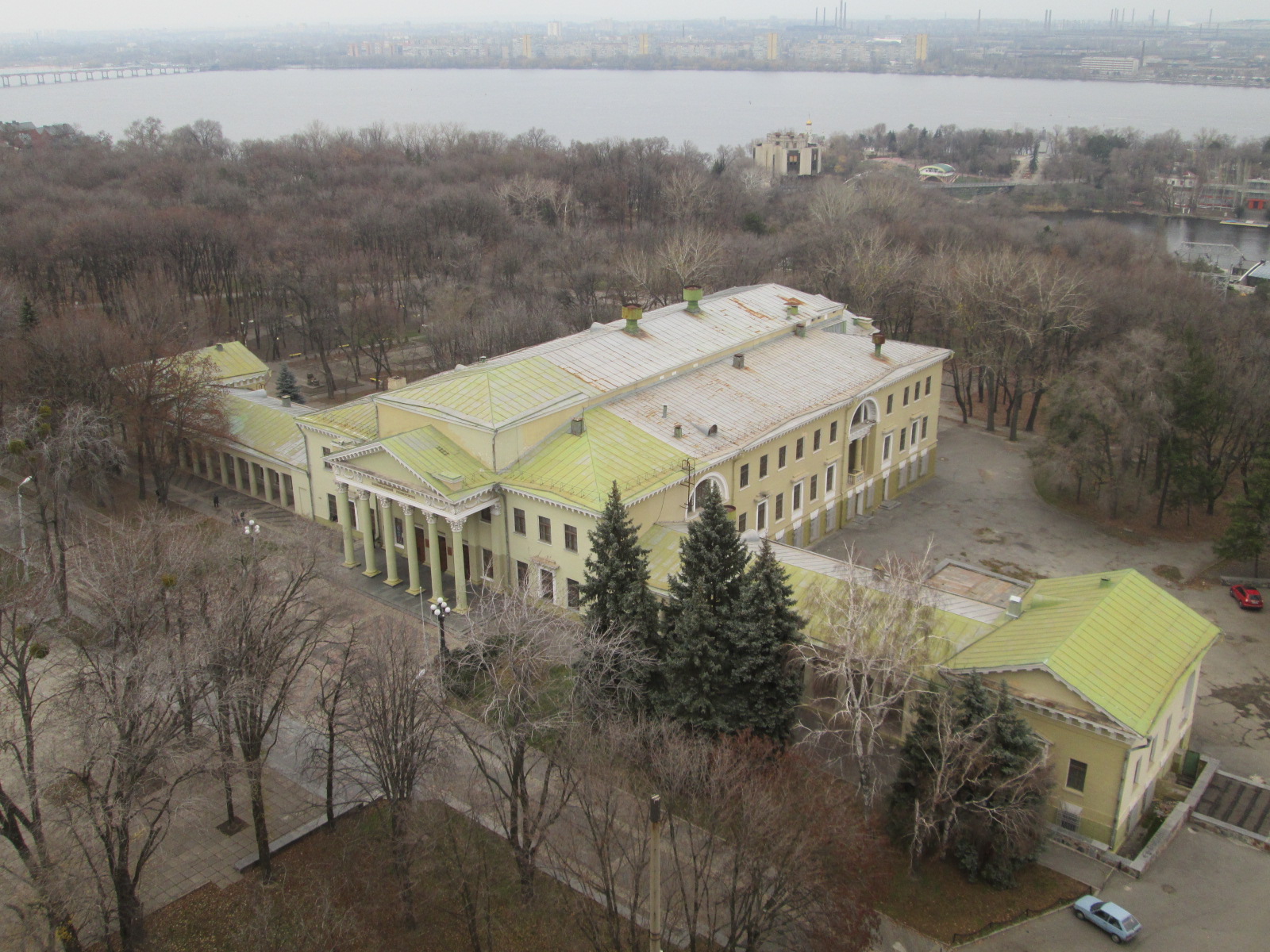 Палац студентів ДНУ - Дніпро