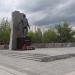 Площадка с лавочками рядом с памятником Мусе Джалилю в городе Москва