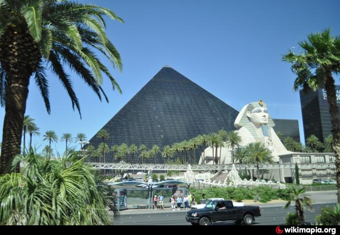 luxor hotel and casino large pyramid