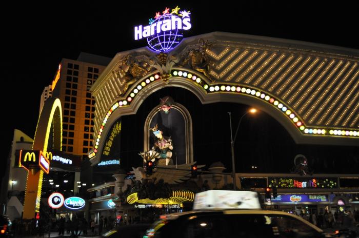 harrahs las vegas hotel casino logo