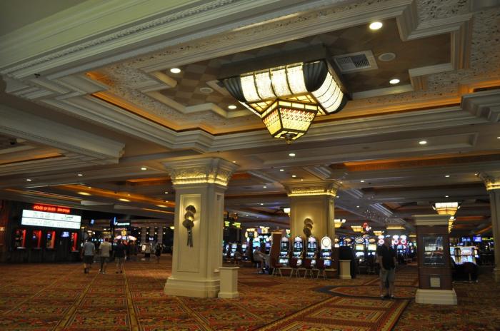 mgm mandalay bay resort and casino